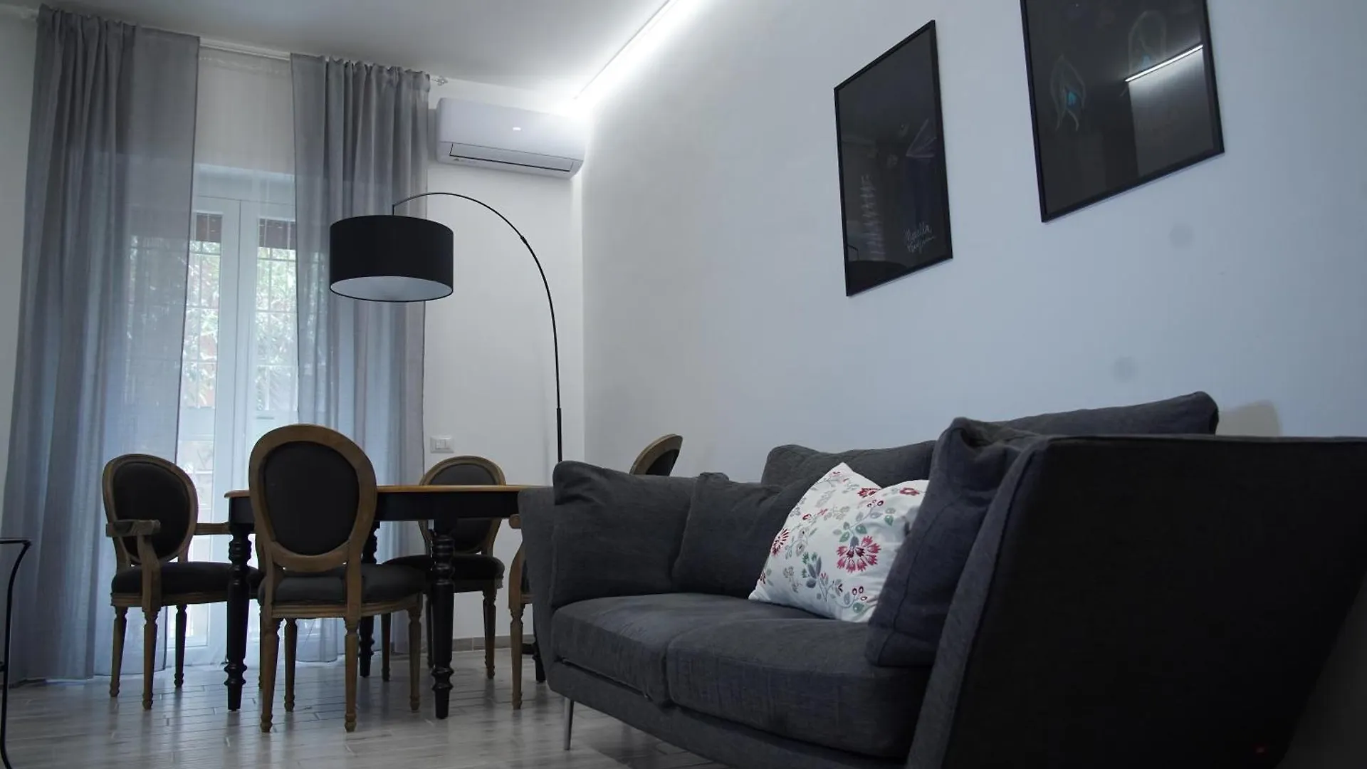 Flora House Apartment Rome Italy